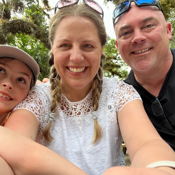 Meet your Posher, Lori - Picture 1 of 1